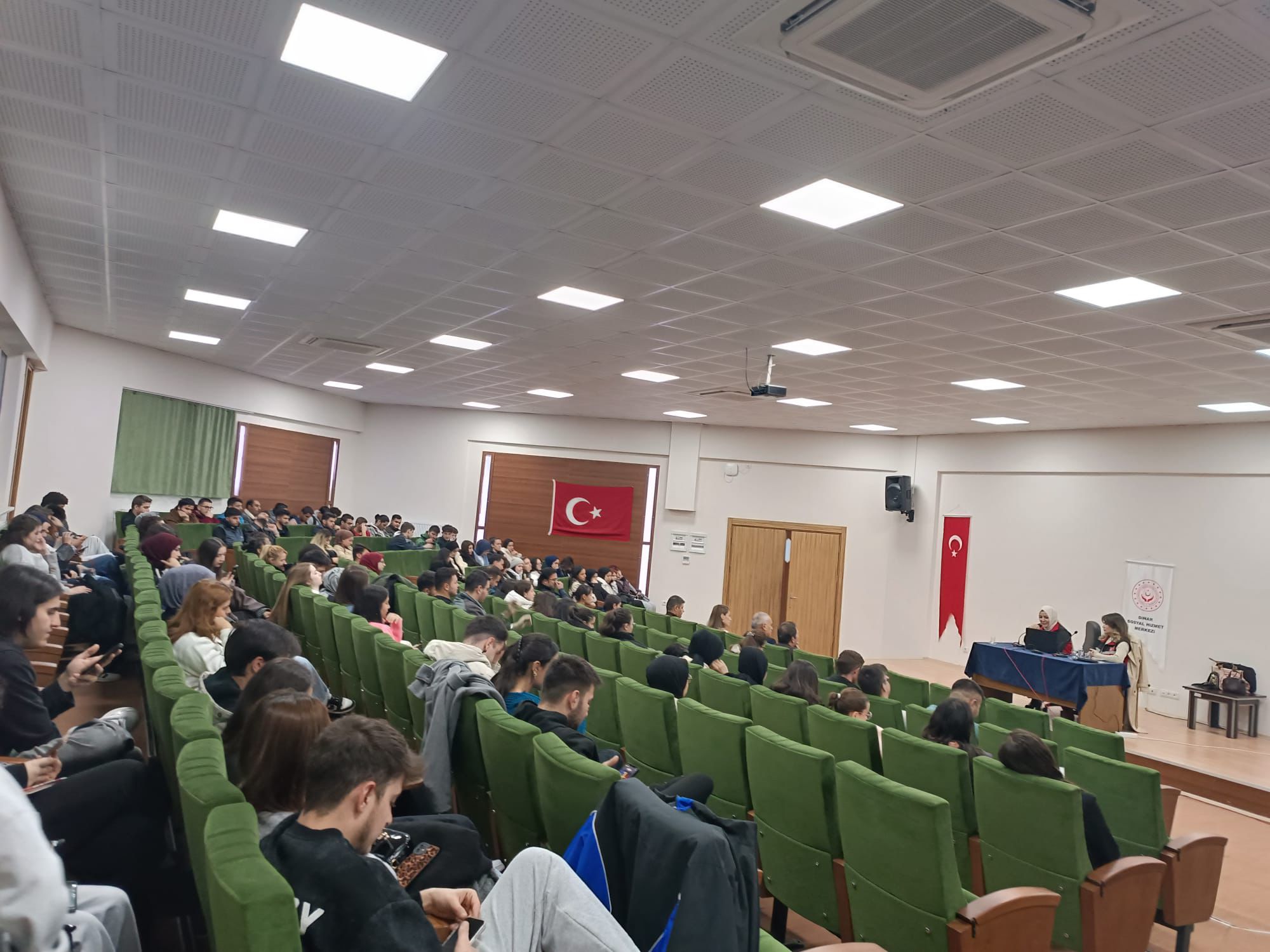 AKÜ Dinar Meslek Yüksekokulu ve Uygulamalı Bilimler Fakültesi Öğrencilerine Bilgilendirme Semineri