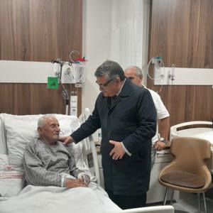 Vali Özarslan’dan Şehidimizin Babasına Geçmiş Olsun Ziyareti - fotoğraf 1