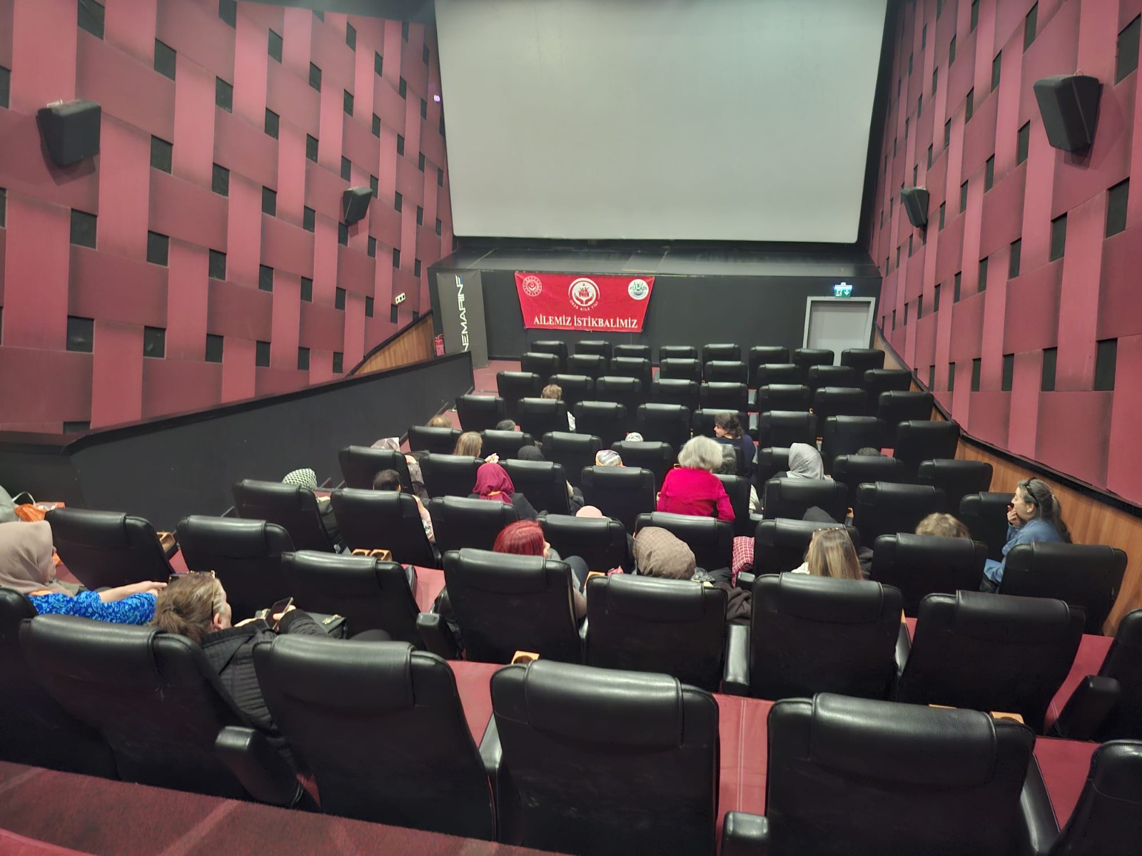 25 Kasım Kadına Yönelik Şiddete Karşı Uluslararası Mücadele Günü Kapsamında Sinema Etkinliği Düzenlendi. 