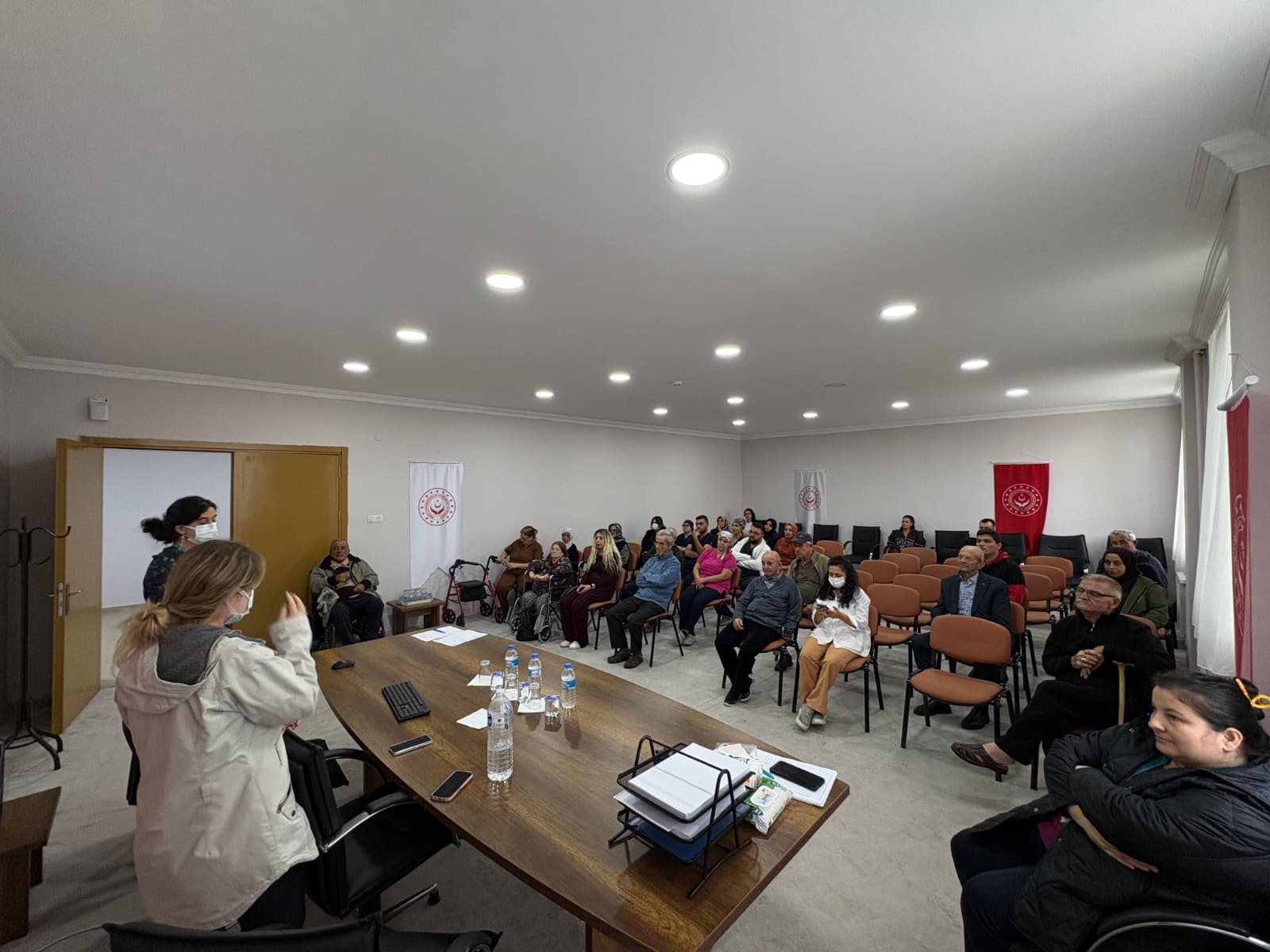  Uyuz ve Bulaşıcı Hastalıklar Bilgilendirme Eğitimi Verildi.