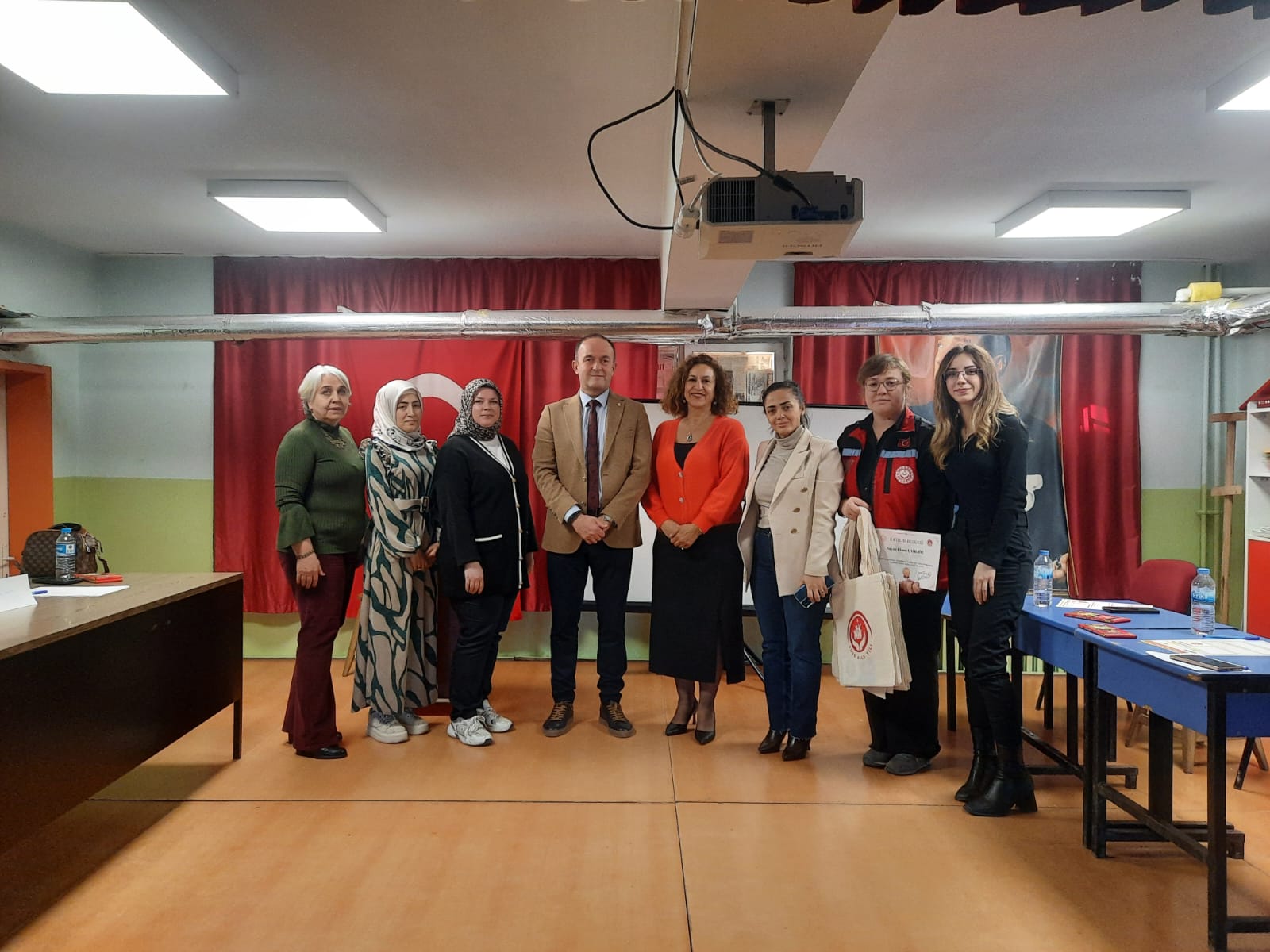 Modüler Aile Eğitim Programı Eğitim Programı Kapsamında Katılımcılara Sertifika Verildi.