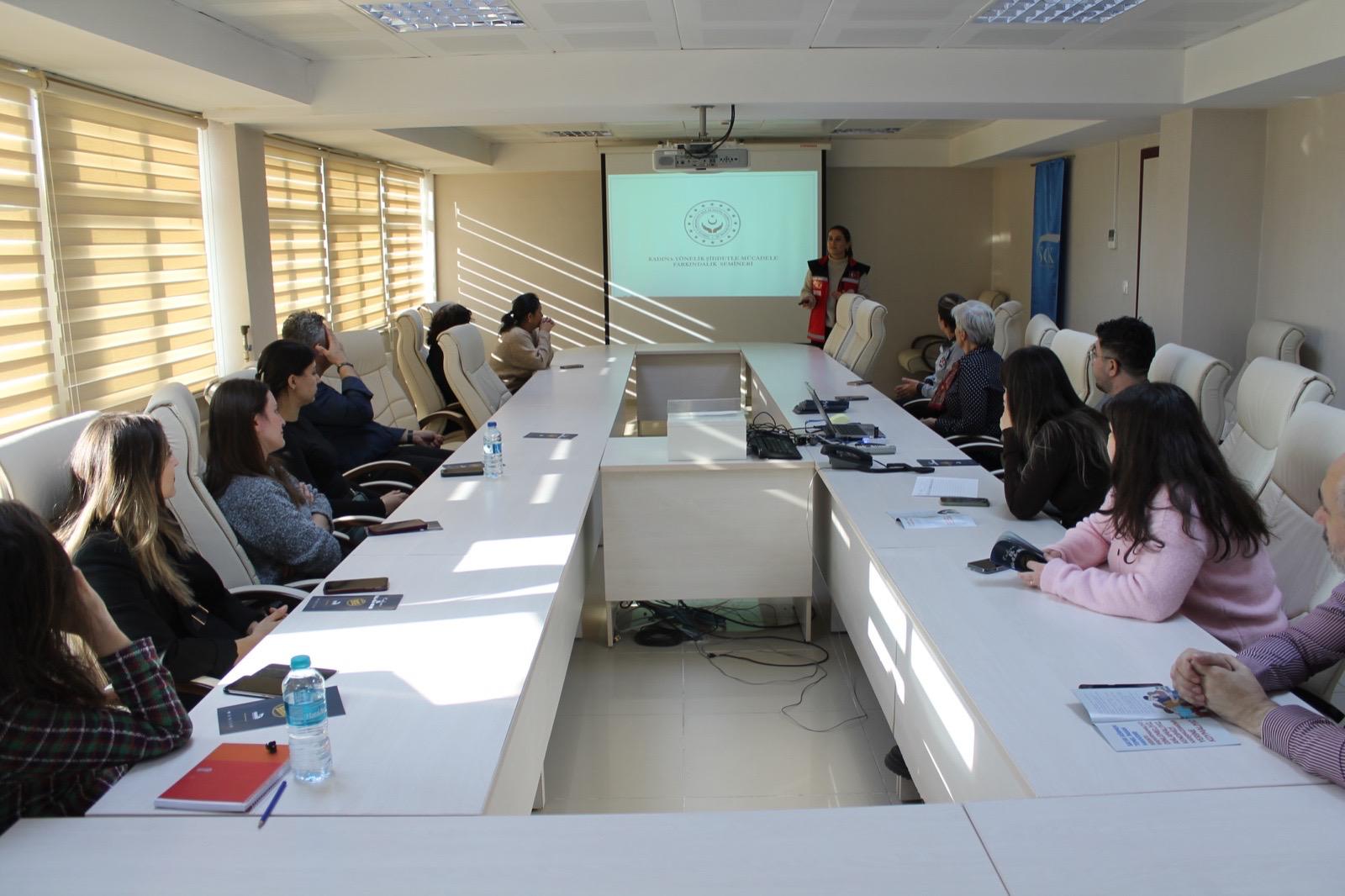 Edirne Sosyal Güvenlik İl Müdürlüğü Personeline Kadına Yönelik Şiddet Eğitimi Verildi.