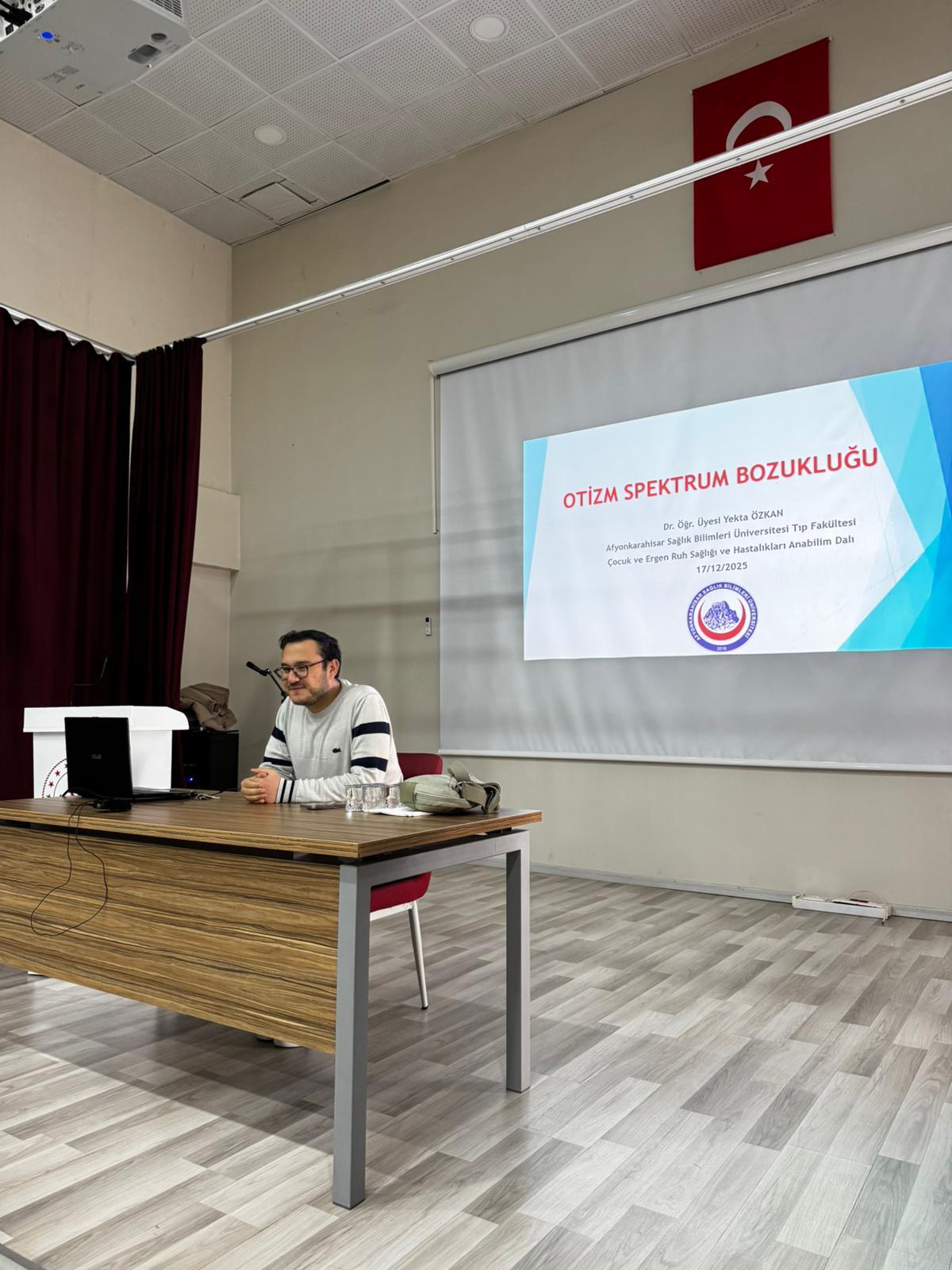 Otizmde Tanı ve Tedavi, Otizmli Bireylere Yaklaşım Eğitimi