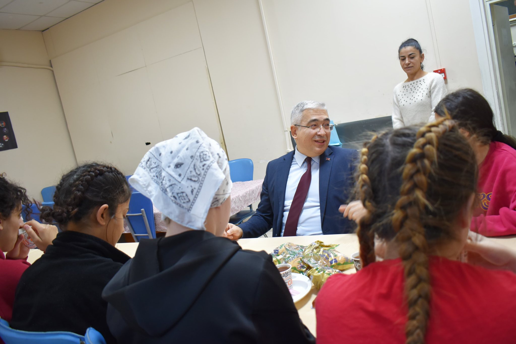 Çocuklarımızın güvenli, sağlıklı ve sevgi temelli bir ortamda hayata hazırlanmaları en temel önceliğimizdir
