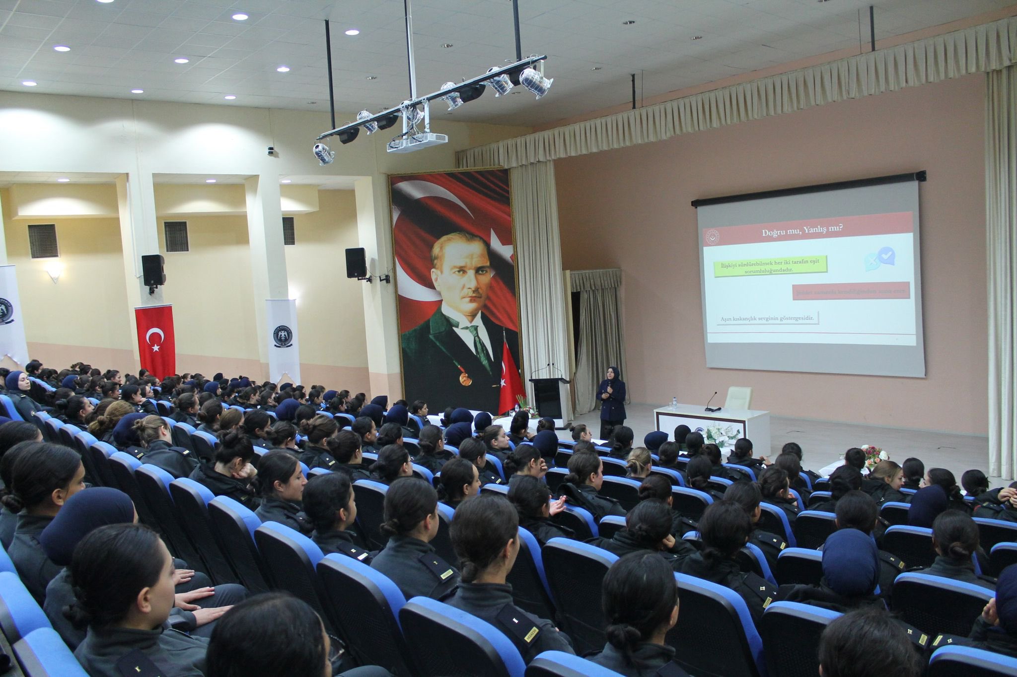 Kadına Yönelik Şiddetle Mücadele Farkındalık Eğitimi