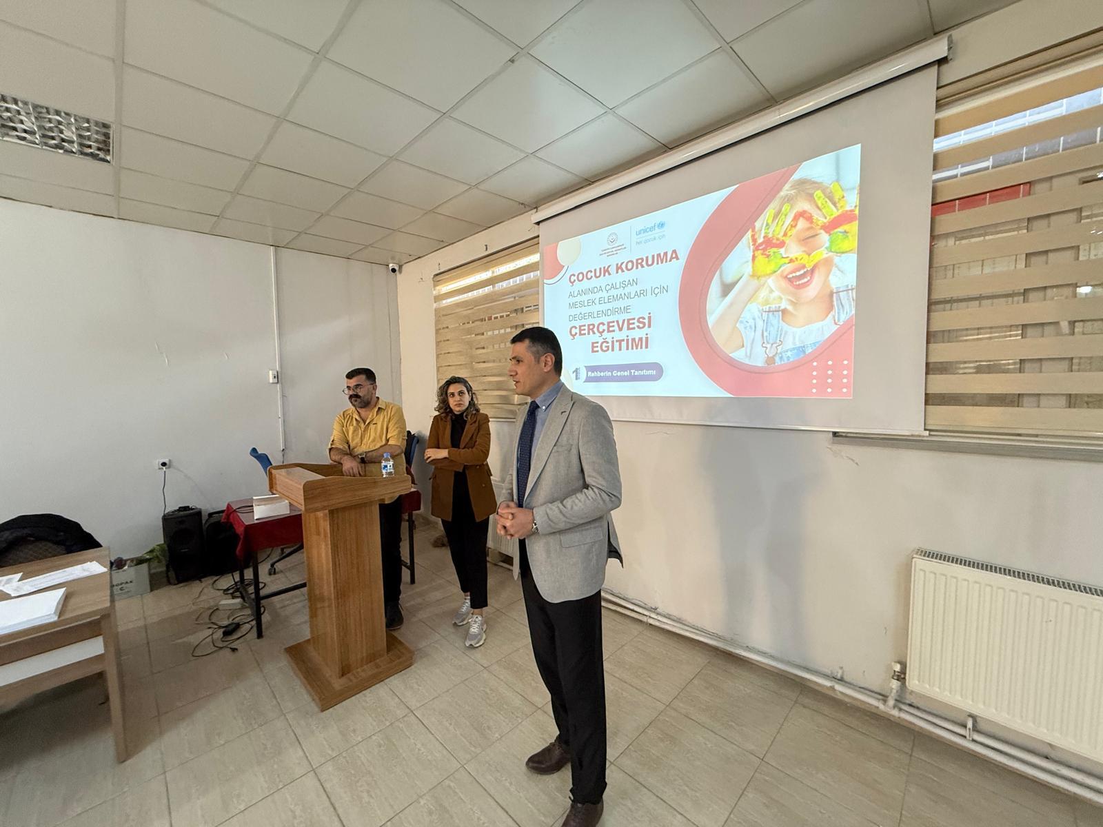 Çocuk Koruma Alanında Görev Yapan Meslek Elemanlarına Yönelik Değerlendirme Çerçevesi Eğitimini Gerçekleştirdik