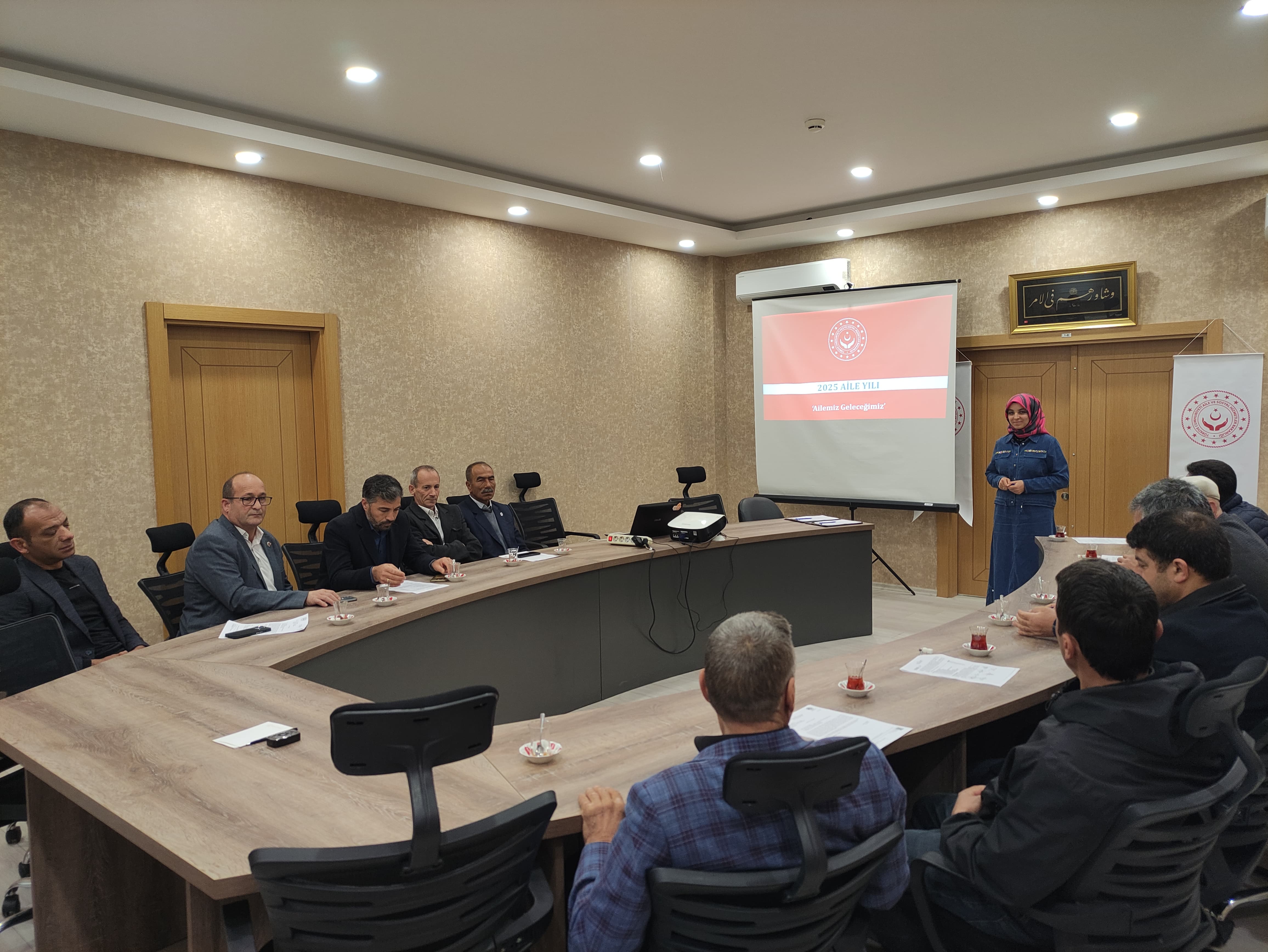 Muhtarlar Akademisi Programı Kapsamında Pazarlar’da Bilgilendirme Sunumu Gerçekleştirildi