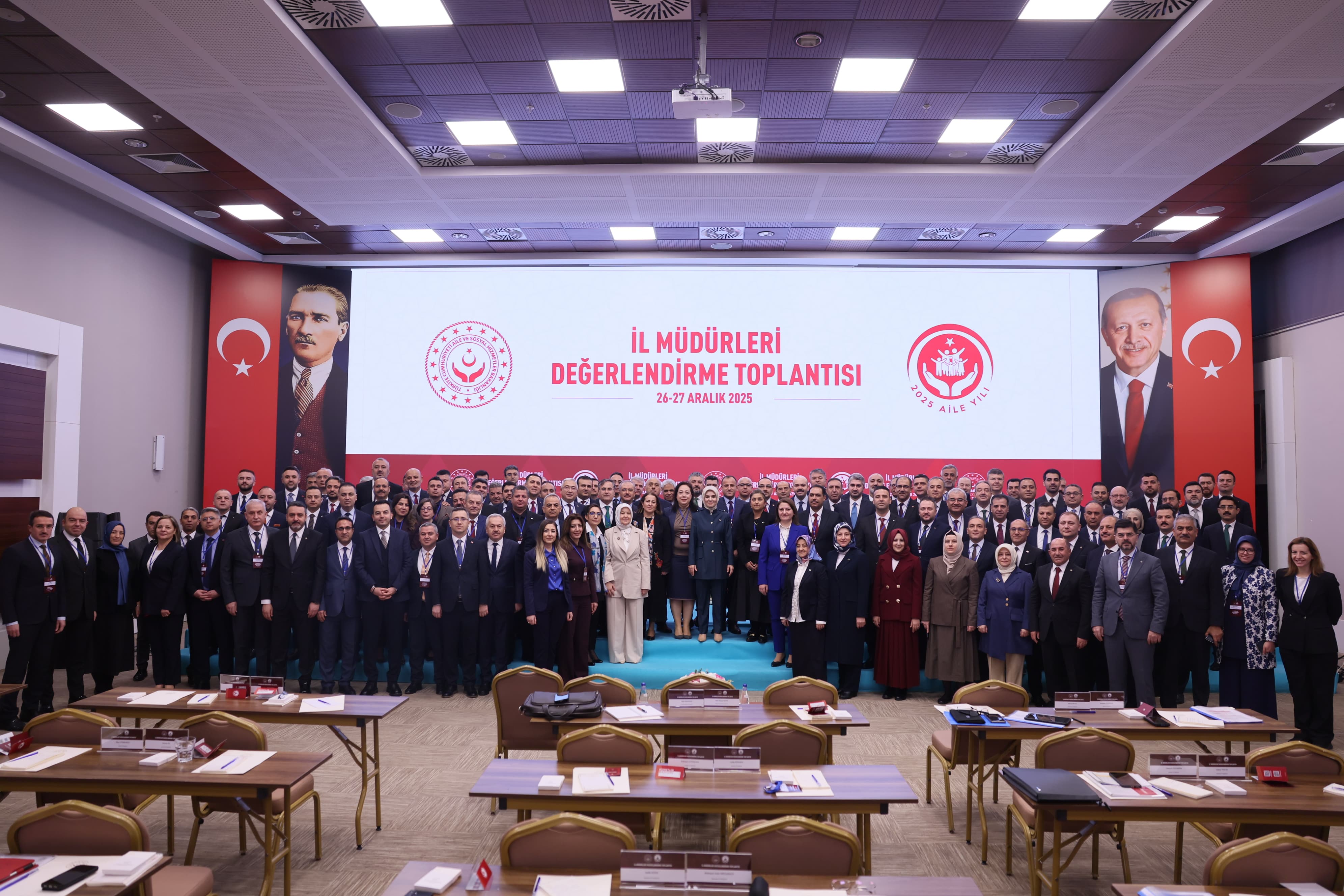 Bakanımız Sayın Mahinur Özdemir Göktaş’ın başkanlığında, 81 ilin katılımıyla Antalya’da gerçekleştirilen İl Müdürleri Değerlendirme Toplantısına, İl Müdürümüz Sayın Çiğdem Açıkyıldız Kazel katılım sağladı.