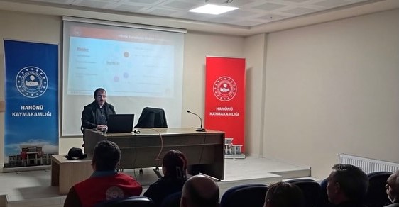 Hanönü İlçe Muhtarlarımıza Yönelik Bilgilendirme Toplantısı Gerçekleştirildi