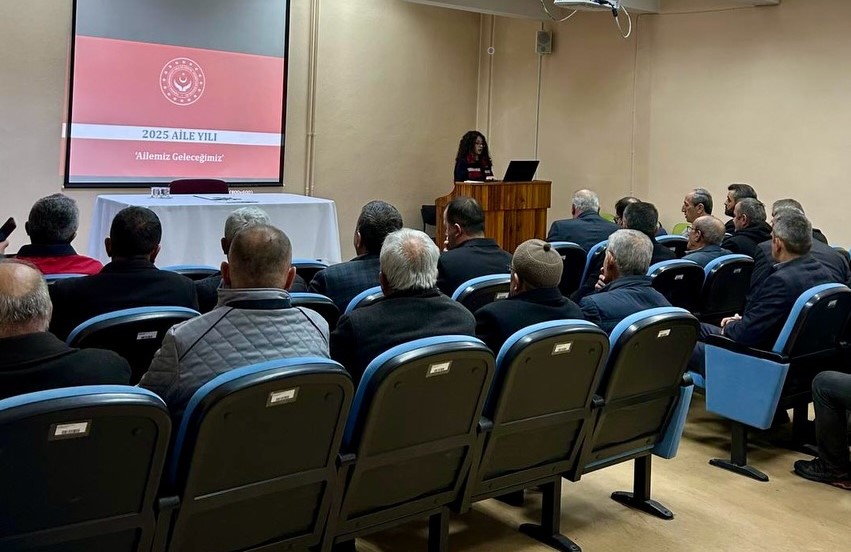 Tosya Sosyal Hizmet Merkezi’nden Muhtarlara ‘Aile Yılı Tanıtımı’