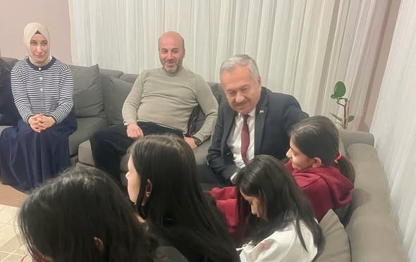 💫  Yılın Son Gününde En Güzel An: Çocuklarımızın Tebessümü