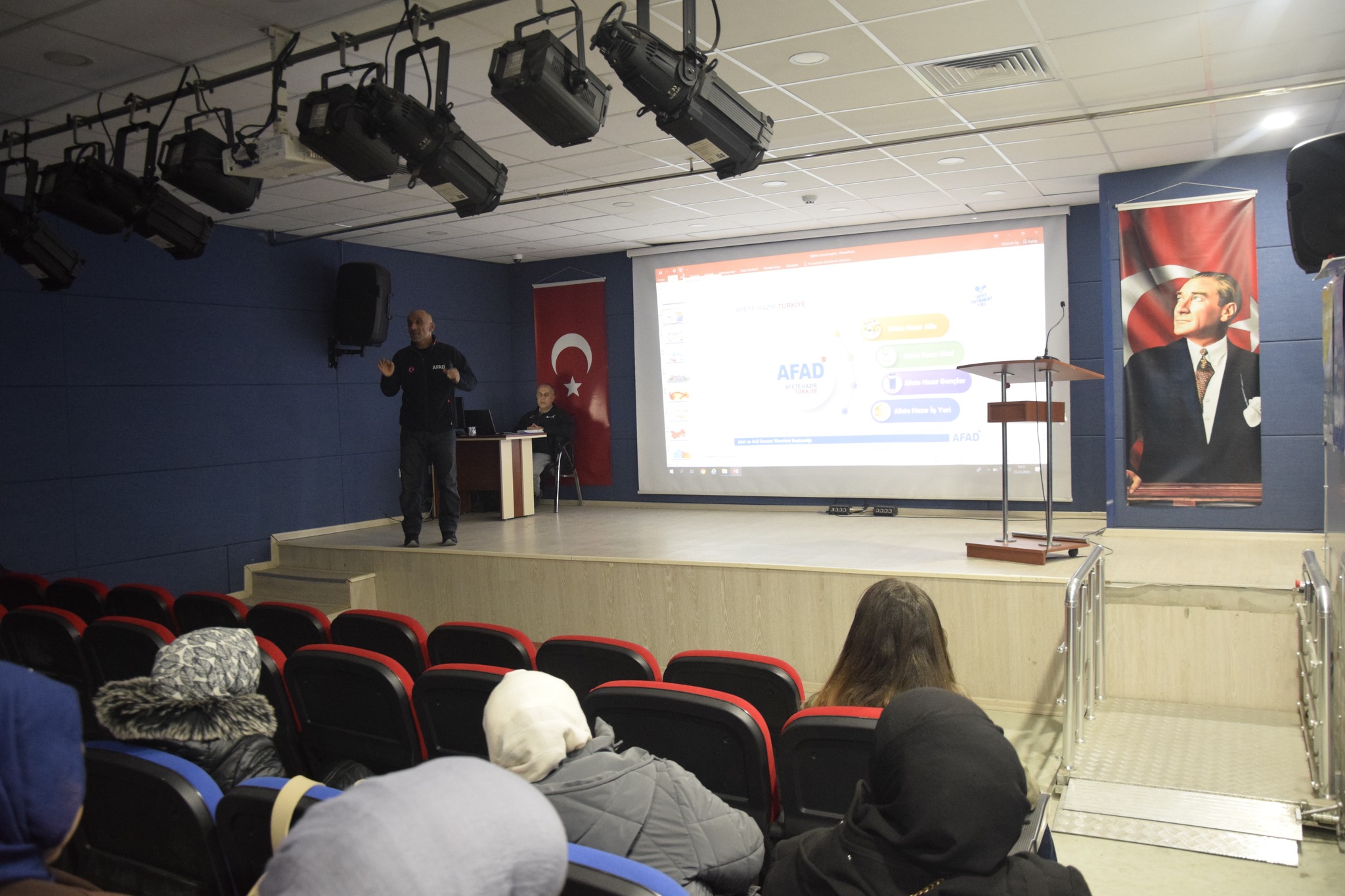 Aile Yılı Kapsamında Afet Farkındalık Eğitimi Düzenlendi