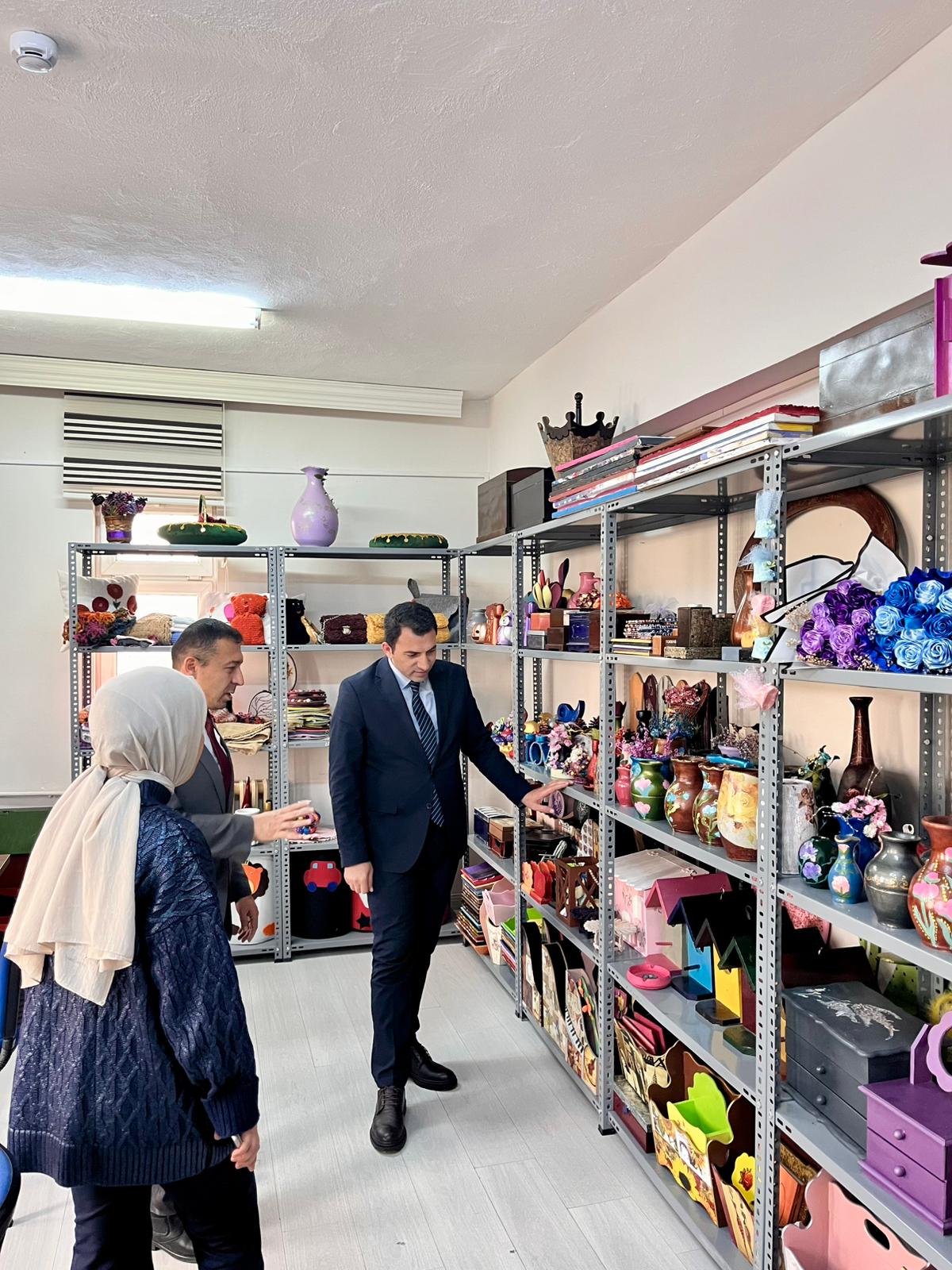 Altunhisar Bakım ve Rehabilitasyon Merkezine Ziyaret