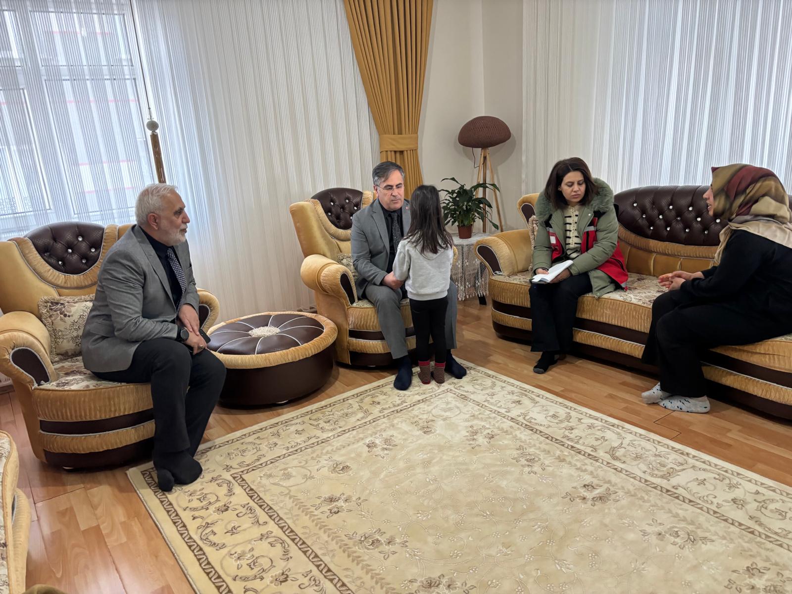 Vatandaşlarımızın her zaman ve her koşulda yanındayız