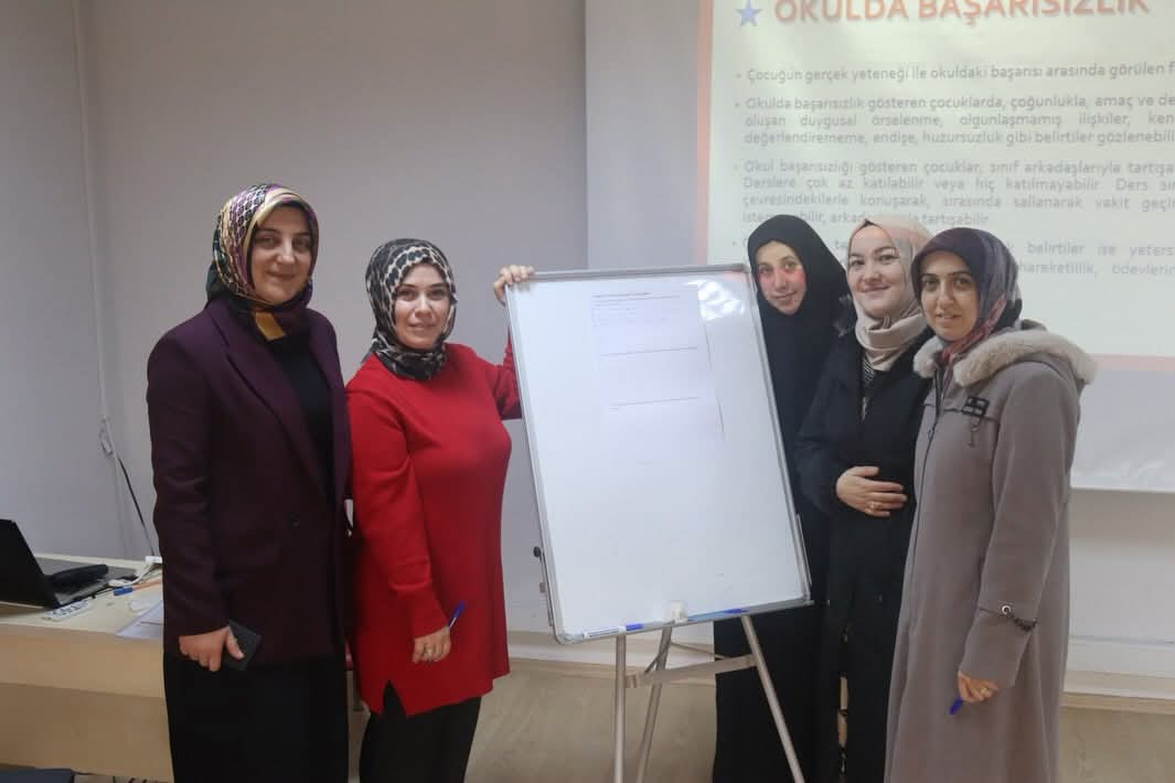 Modüler Aile Eğitim Programında Okul Hayatı Ve Çocuk Modülü İşlendi
