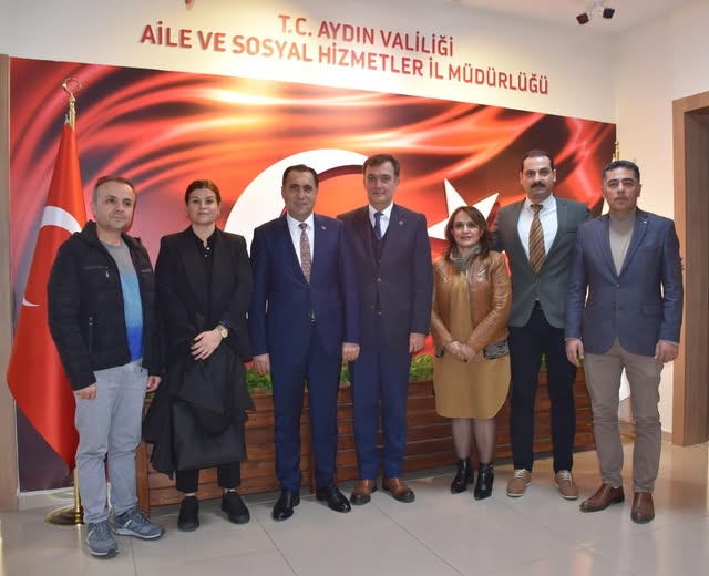 Türk Sağlık-Sen Aydın Şube Başkanı Hüseyin Doğan, beraberindeki heyet ile birlikte İl Müdürümüz İlkay Türkoğlu’na hayırlı olsun ziyaretinde bulundu.