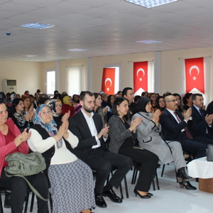 “Uluslararası Kadına Yönelik Şiddetle Mücadele Günü” Kapsamında Düzenlenen Konferansımız - fotoğraf 18