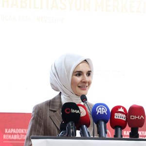 Bakanımız Göktaş, Nevşehir’de Kapadokya Huzurevi Yaşlı Bakım ve Rehabilitasyon Merkezi'nin açılışını yaptı - fotoğraf 1