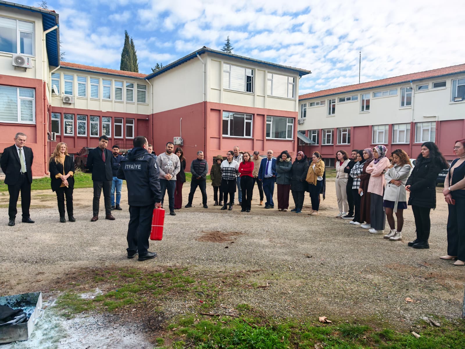 Kırklareli’nde Personele Yönelik Yangın Eğitimi ve Tatbikatı Gerçekleştirildi