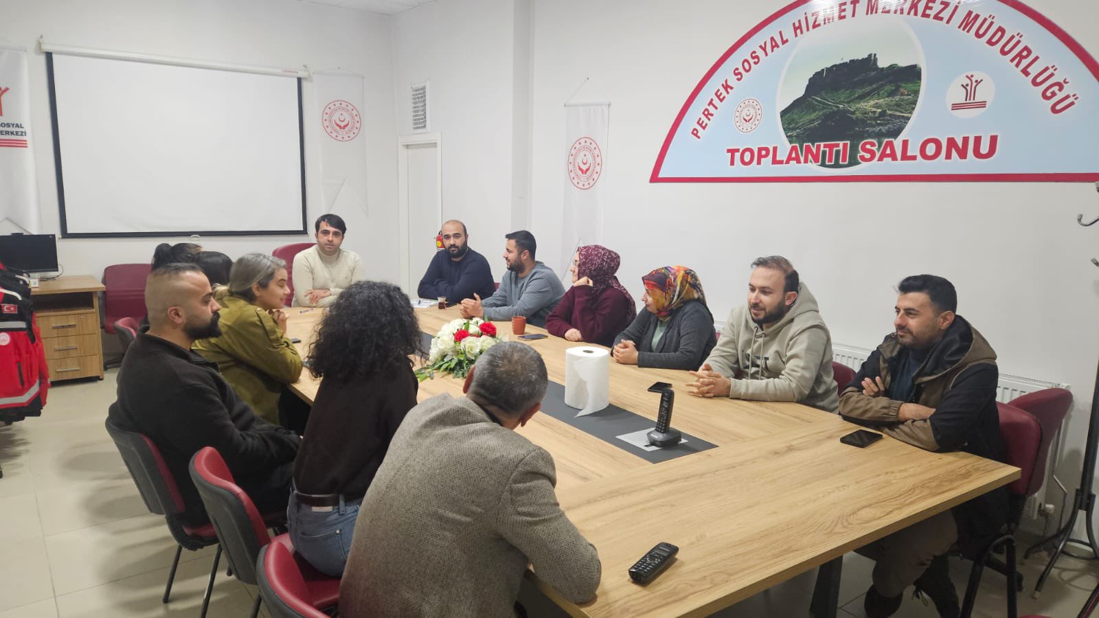 Pertek Sosyal Hizmet Merkezi Müdürlüğü Aylık Değerlendirme Toplantısı Gerçekleştirildi