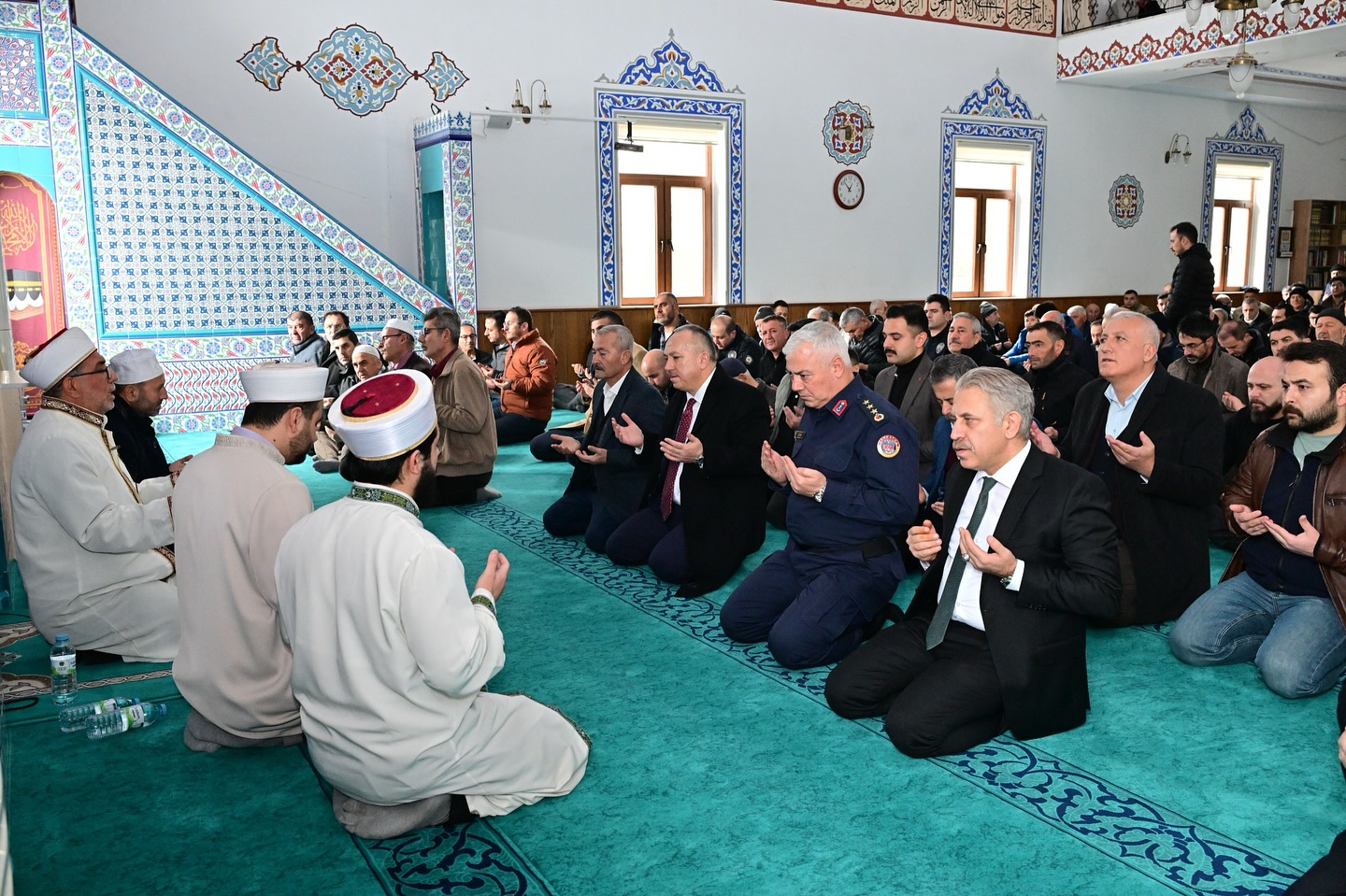 Polis Memuru Furkan Demir’in şehadetinin sene-i devriyesi münasebetiyle Çetinel Camii’nde düzenlenen mevlid programı