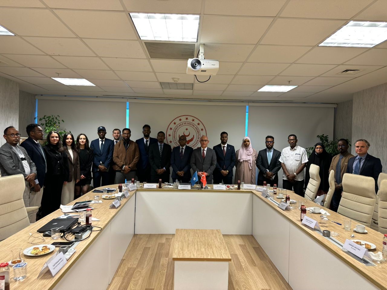 SOMALİ FEDERAL CUMHURİYETİ ÇALIŞMA VE SOSYAL İŞLER BAKANLIĞI HEYETİ GENEL MÜDÜRLÜĞÜMÜZÜ ZİYARET ETTİ