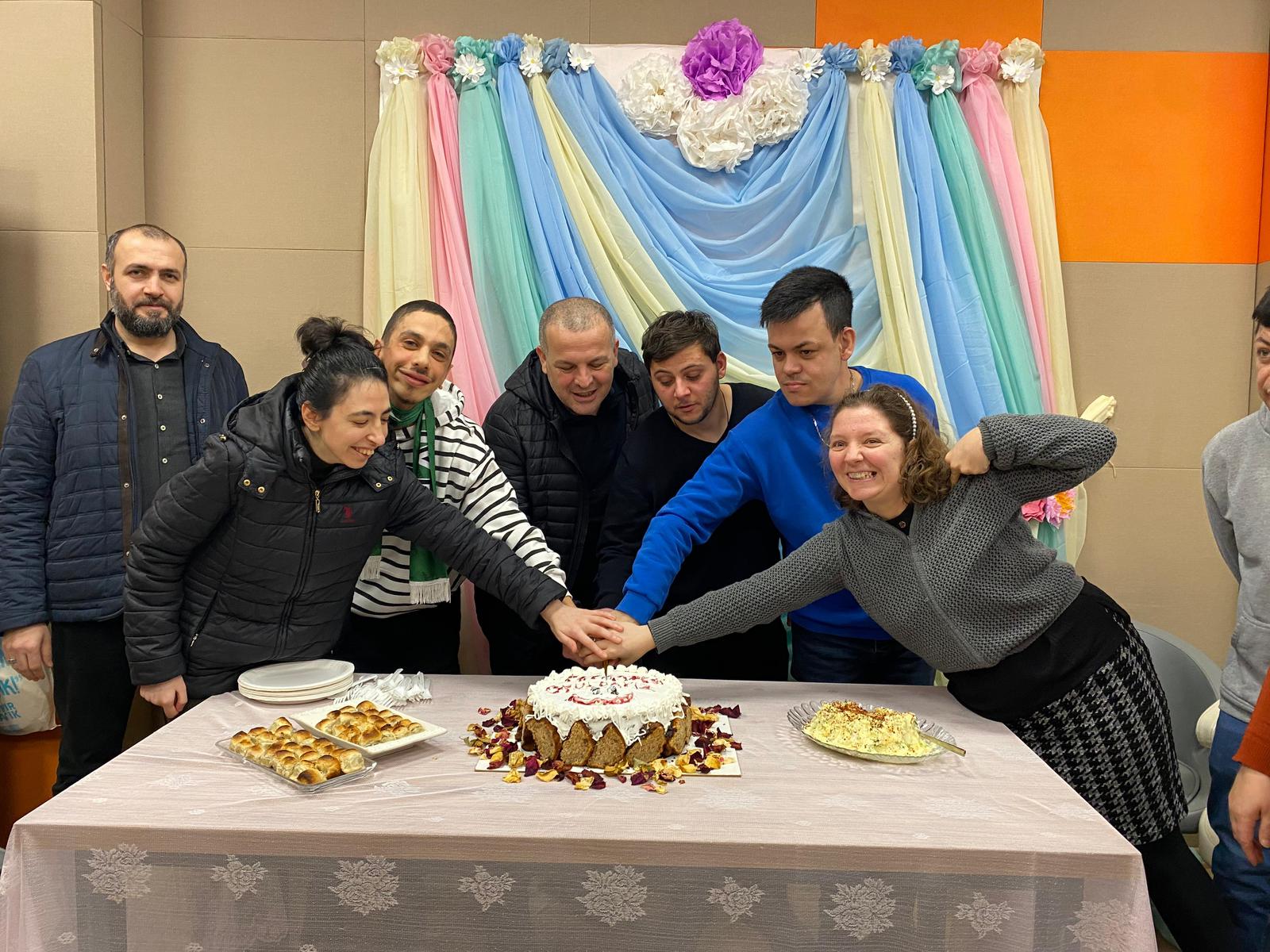 Sakarya Gündüzlü Bakım, Rehabilitasyon ve Aile Danışma Merkezi Müdürlüğünde Karne Töreni Düzenlenmiştir. 