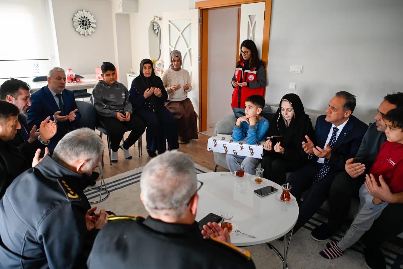 Valimiz Dr. Ahmet Hamdi Usta’dan Şehit Aileleri ve Gazilerimize Ziyaret