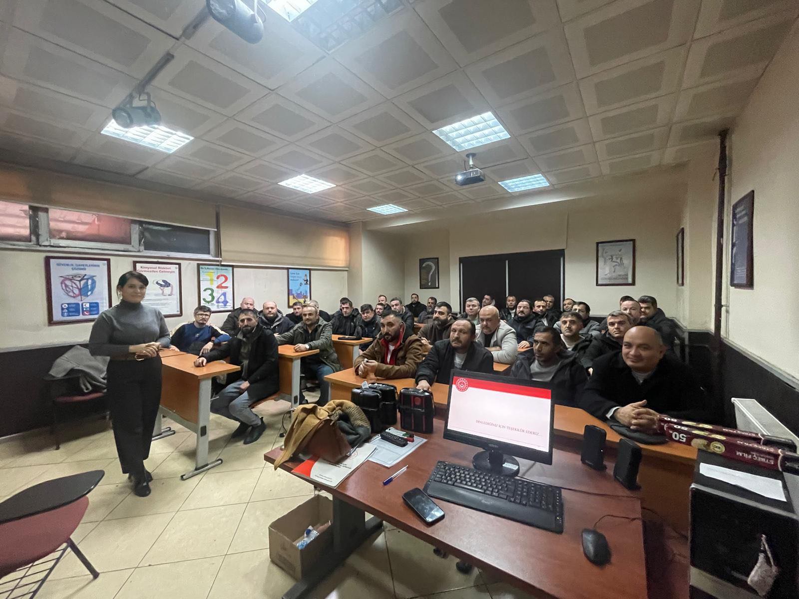 Aile İçi İletişim, İletişim Becerileri, Sağlıklı Yaşam Becerileri Konulu Eğitim Verilmiştir.