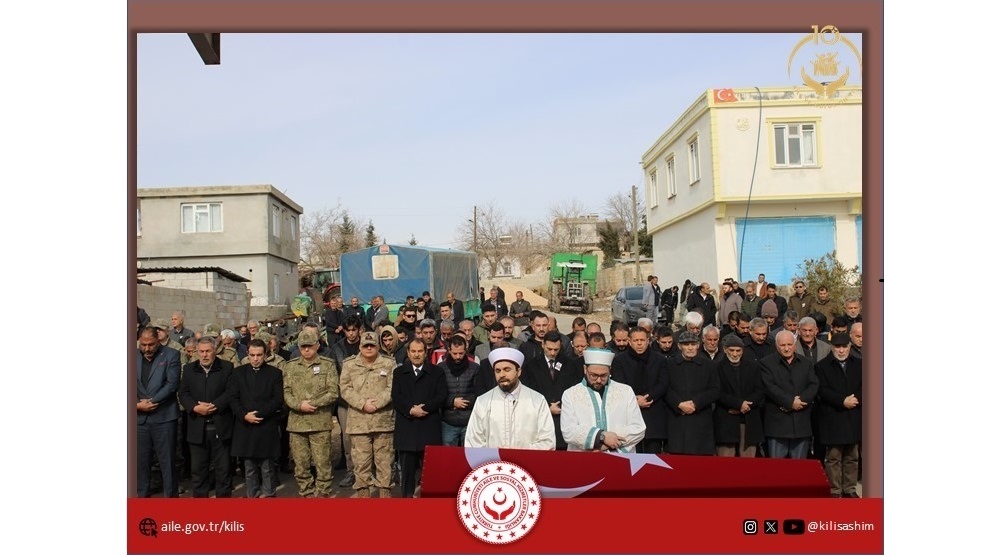 Kıbrıs Gazisi Bilal AĞCABAY'ın cenazesinde İl Müdürümüz M.Ferdi BOZKURT, Şube Müdürümüz Ahmet KILINÇ ve bağlı Kuruluşlarımızdaki personelimiz  ile birlikte Gazimize son görevimizi yerine getirdik. Acılı Aileye ve sevenlerine baş sağlığı diliyoruz. 
