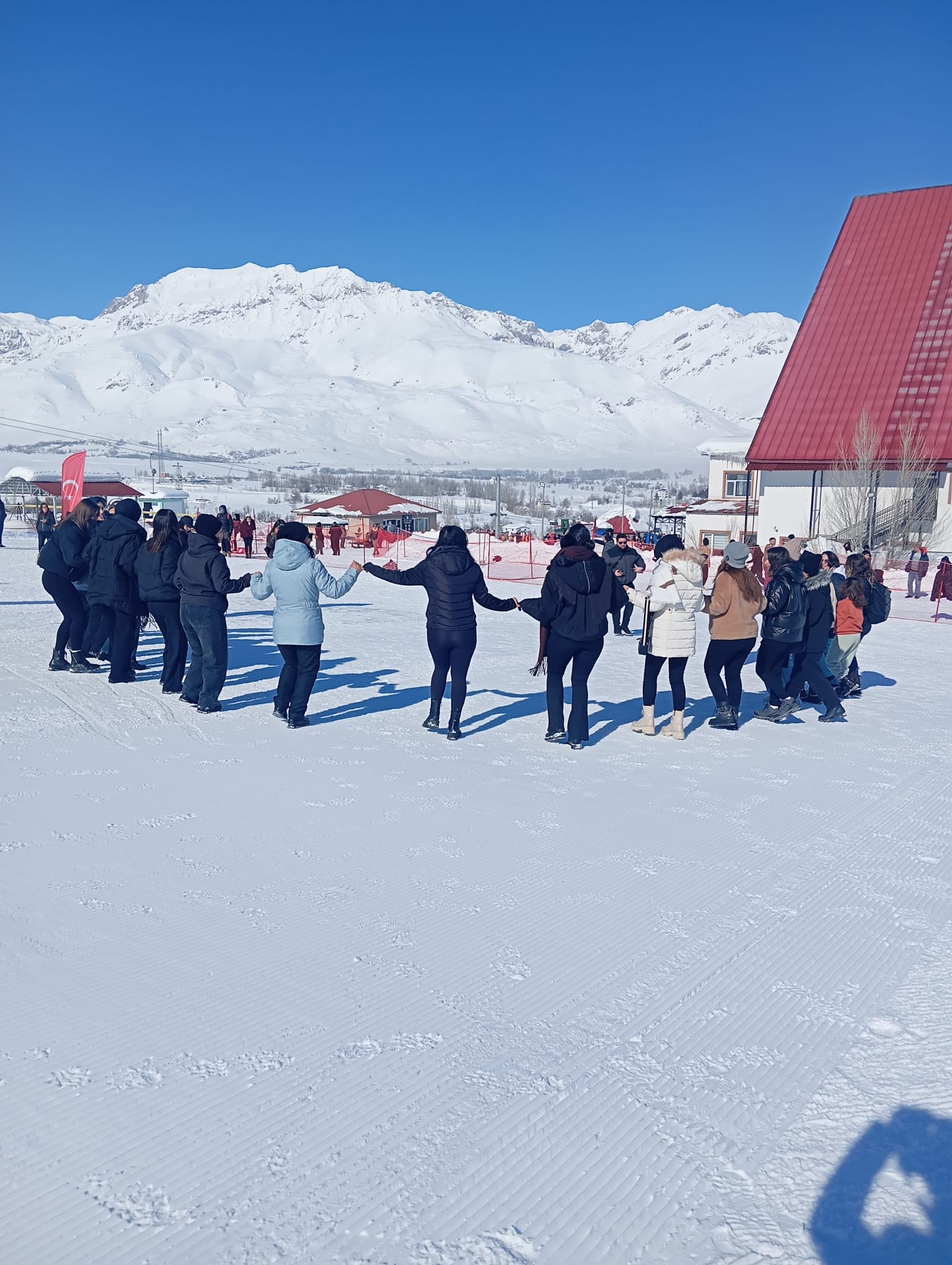Ovacık Kayak Merkezi’nde keyifli bir zaman gerçekleştirildi