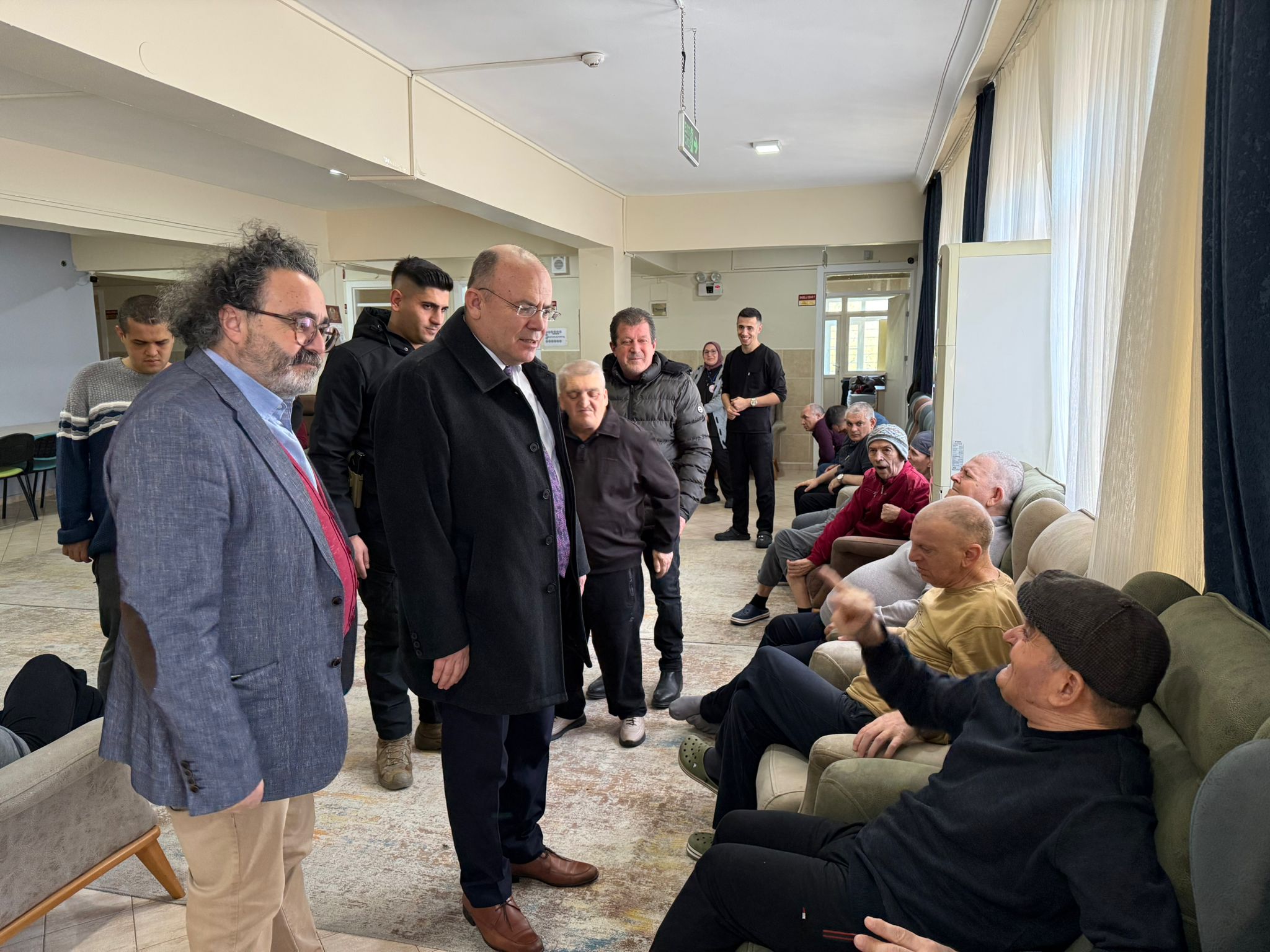 Uzunköprü Kaymakamı Muammer KÖKEN, Uzunköprü Bakım Rehabilitasyon ve Aile Danışma Merkezi Müdürlüğünü Ziyaret Etti.