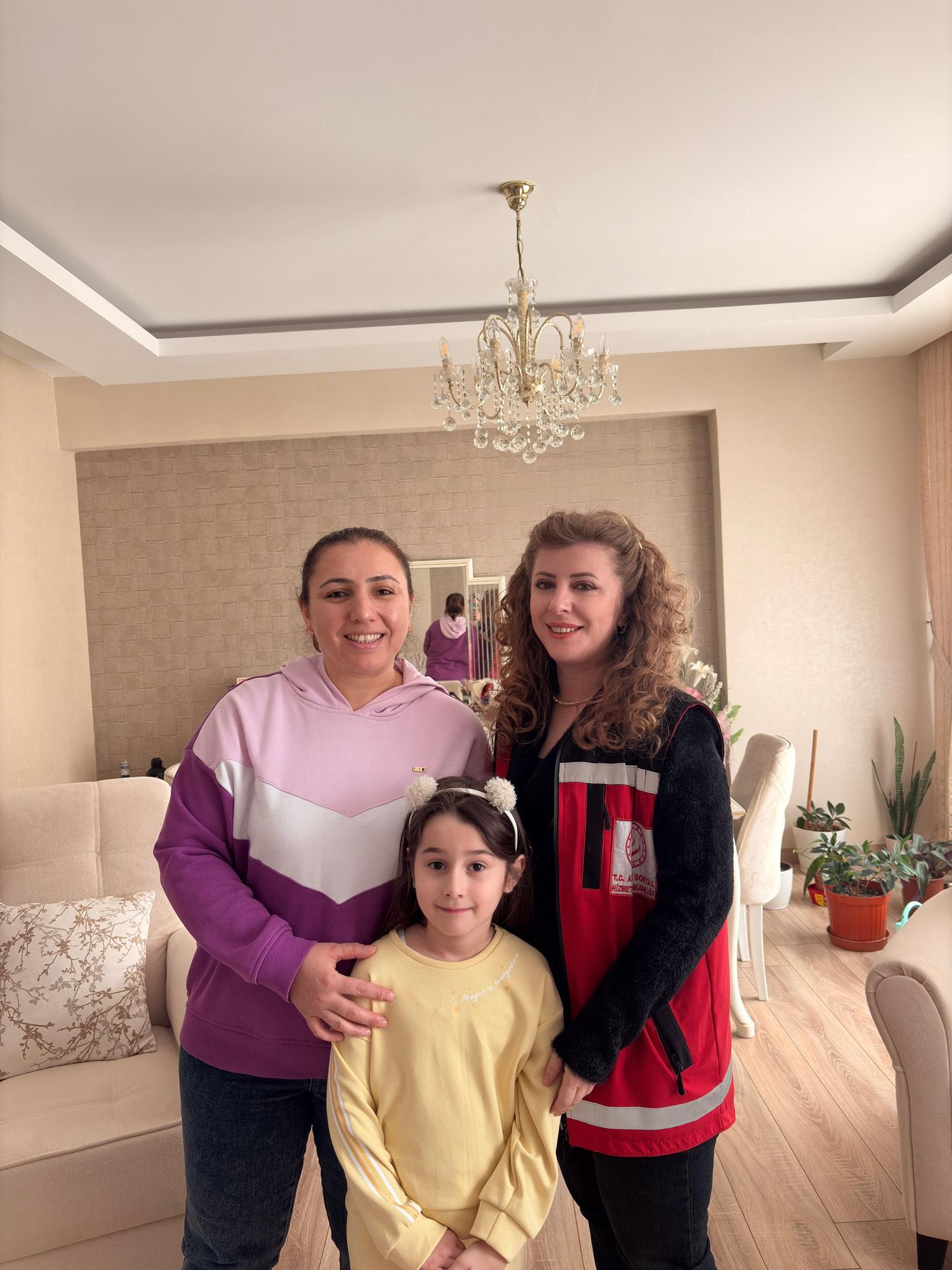 Şehit Yakınları ve Gaziler Birimi çalışma arkadaşlarımız tarafından gazimiz Davut Irmak’ın hanesine ziyaret