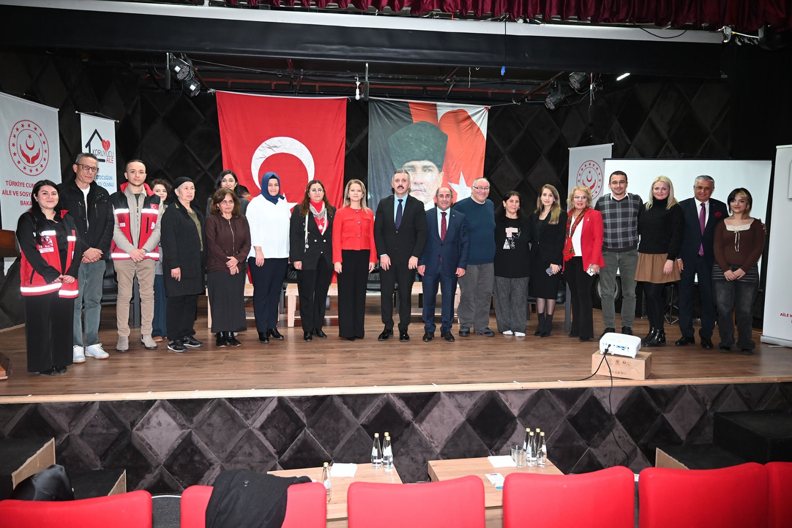 Gönül Elçileri projesi kapsamında Koruyucu Aile Programı Kemer İlçemizde Gerçekleştirildi