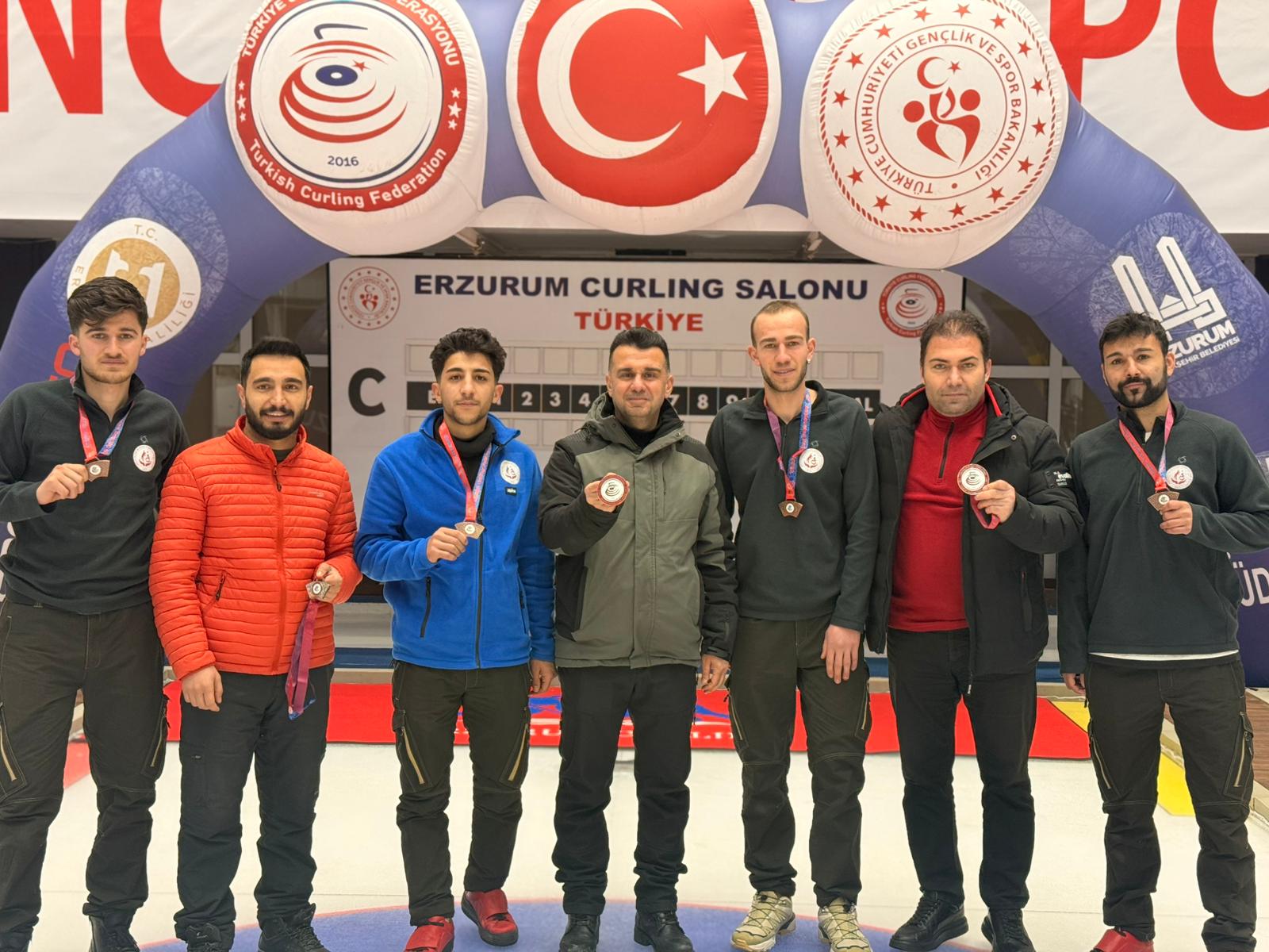 Erzurum ASH Spor Kulübü’nün Türkiye Curling 3.lüğü Başarısı