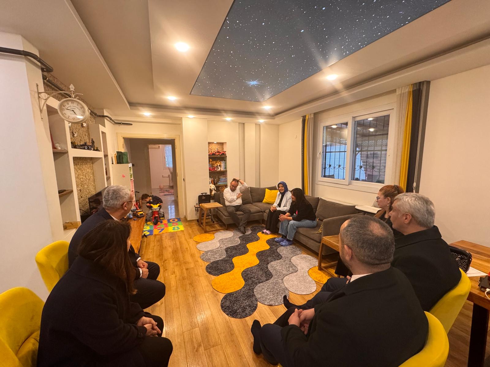 BAKAN YARDIMCIMIZ SAYIN LEMAN YENİGÜN’DEN KORUYUCU AİLEMİZE ZİYARET