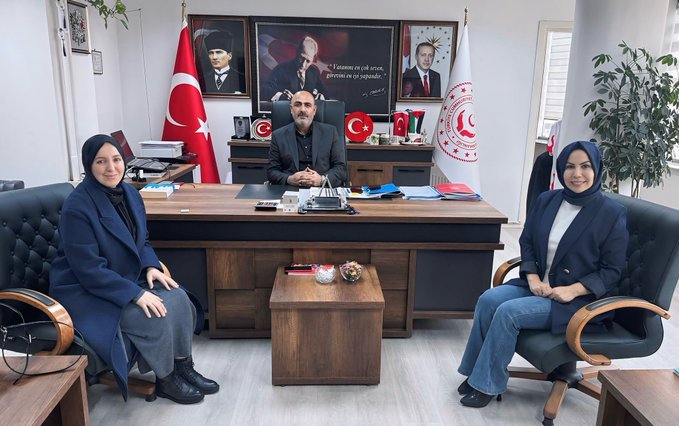 İlimizde faaliyetlerine başlayan Binbahar Kadın Kooperatifi temsilcisi Ayşe Baydoğan,İl Müdürümüz Abdulbari Aksoy’u ziyaret etti