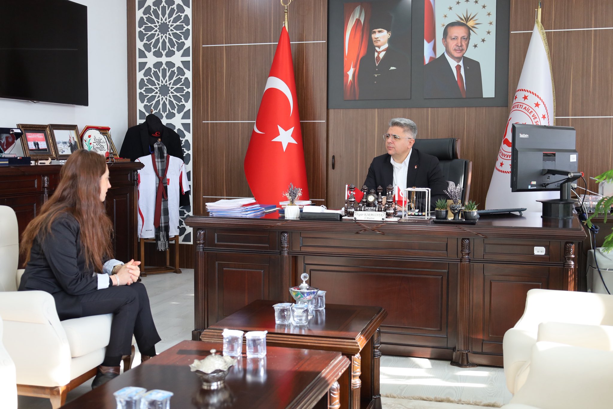 Pazartesi Günleri Çalışma Arkadaşlarımızı Dinliyoruz 