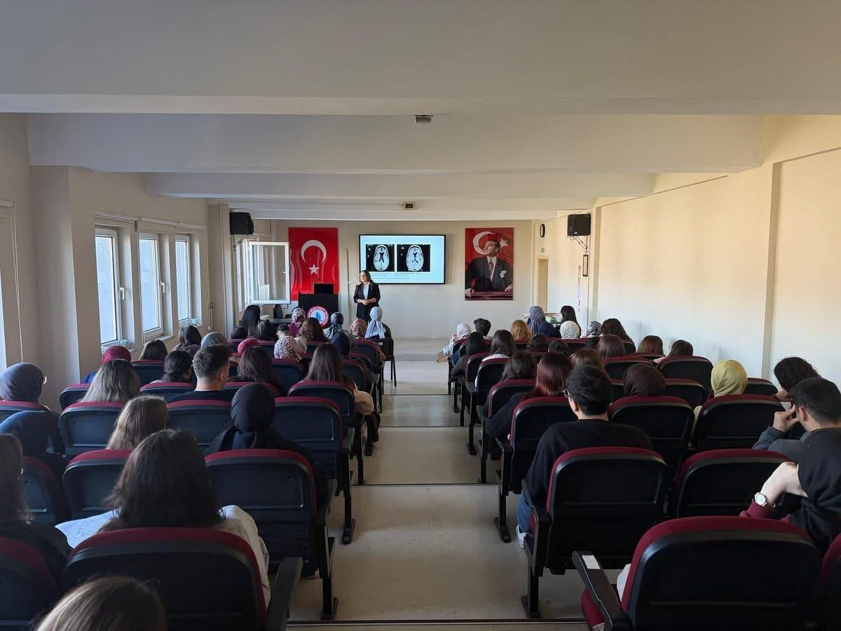 Çocuk İhmal ve İstismarının Belirtileri ve Uzun Dönem Etkileri konulu eğitim verilmiştir.