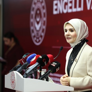 Aile ve Sosyal Hizmetler Bakanımız Göktaş, "Engelli Vatandaşların Kamu Kurumlarına Yerleştirilmesi Töreni"nde konuştu - fotoğraf 5