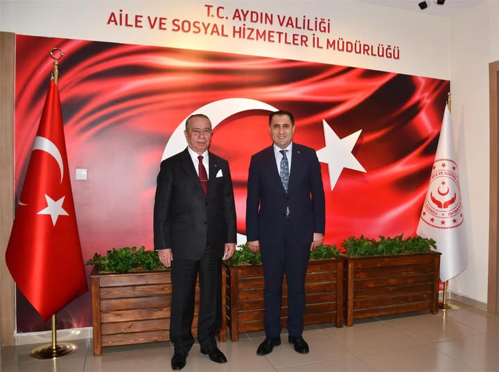 Kamu Yönetimi Uzmanı ve Protokol Eğitmeni Yazar Sayın Nihat Aytürk, İl Müdürümüz İlkay Türkoğlu’nu makamında ziyareti