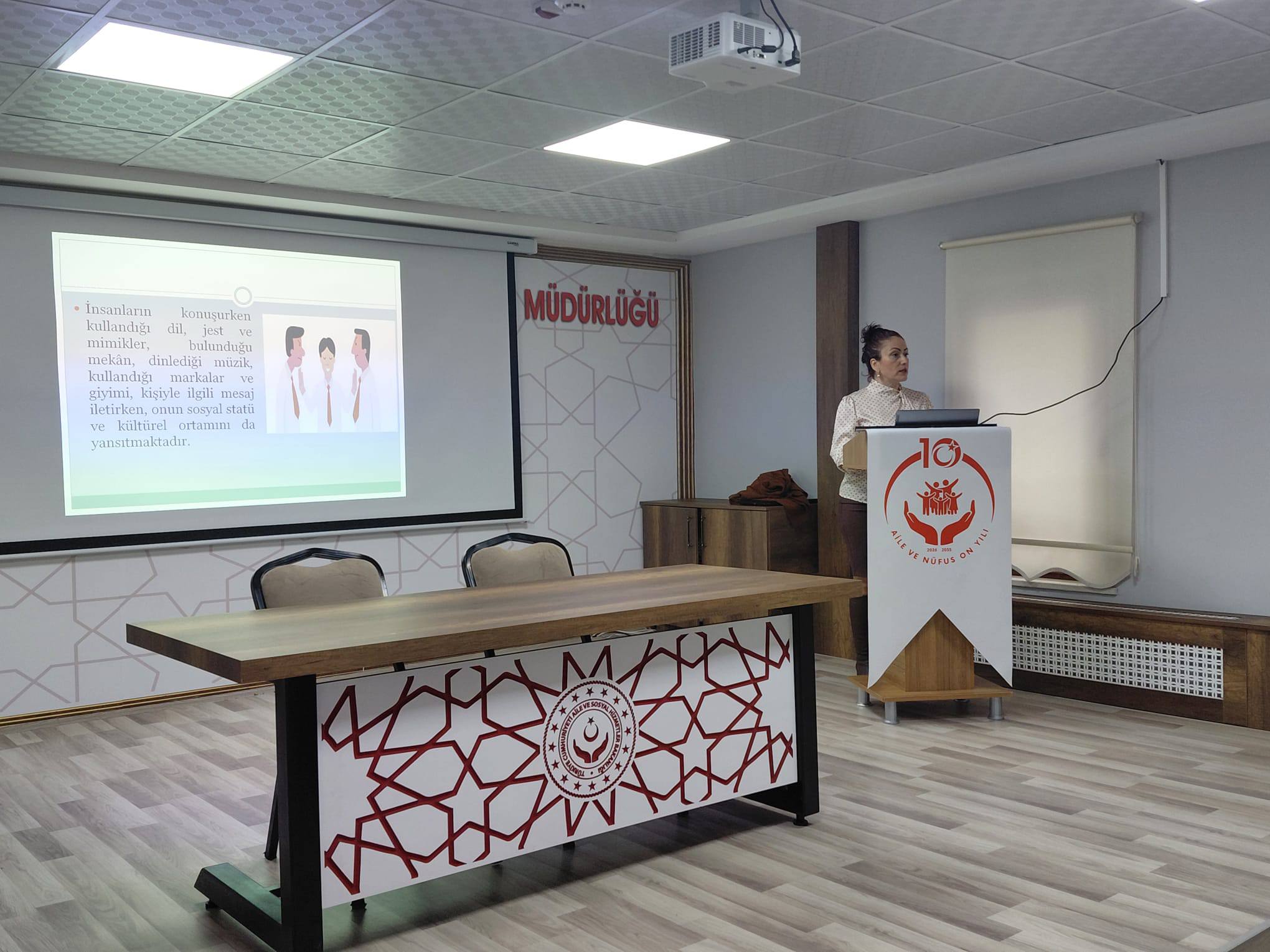 "Kurumsal İletişim" konulu söyleşi programı gerçekleştirildi.