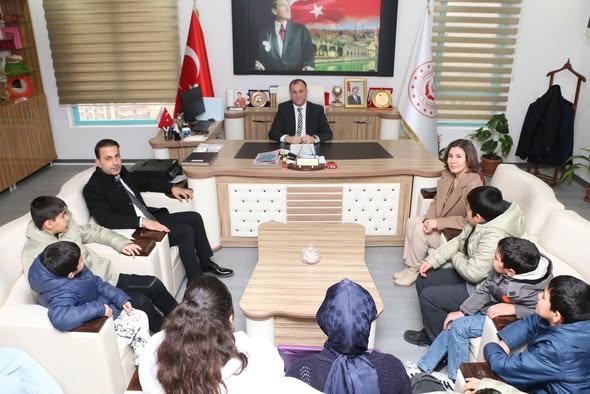 Çocuklarımızdan İl Müdürümüze Sürpriz Ziyaret