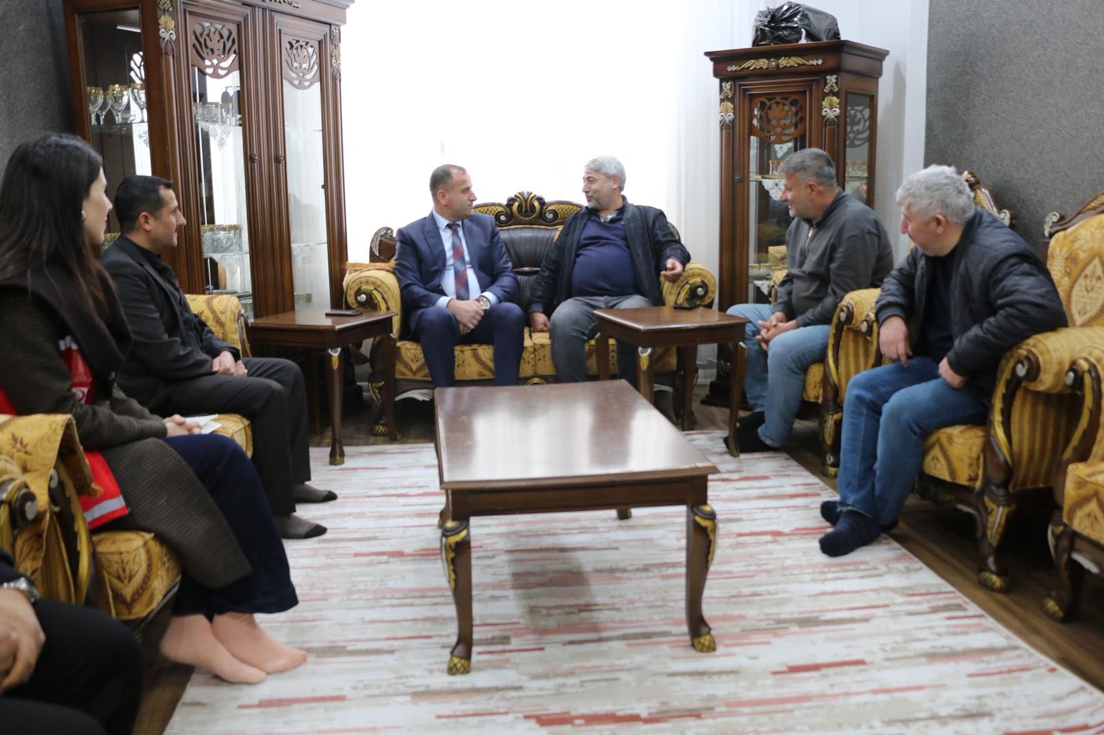 Depremde Evlerini Kaybeden Depremzede Ailelerimizi Ziyaret Ettik.