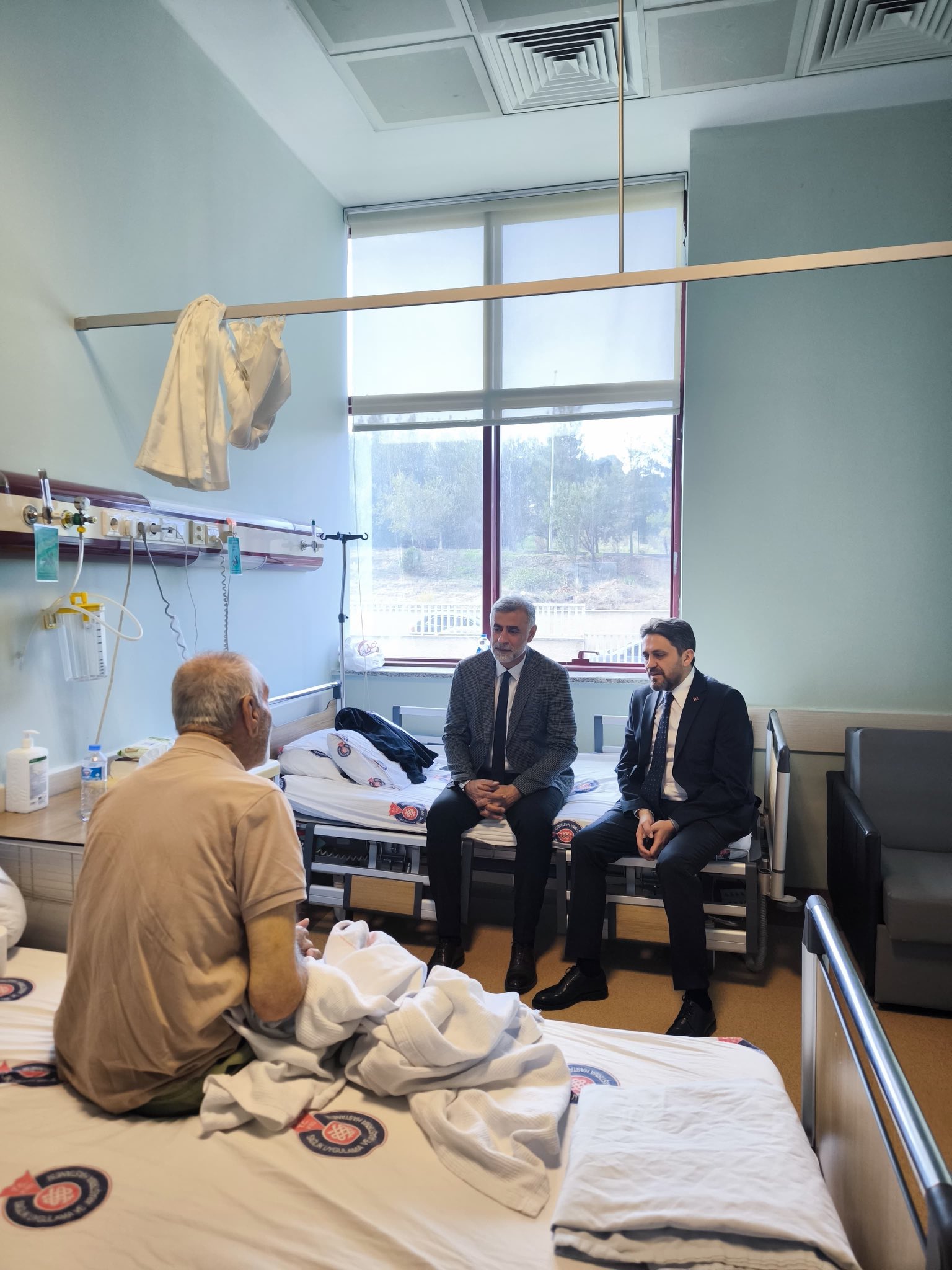 İl Müdürümüz Emre Çalğan’dan Kahraman Gazimize Ziyaret