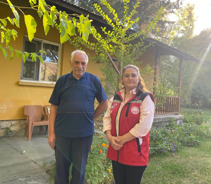 Aziz Şehitlerimiz ve Kahraman Gazilerimizi Hanelerinde Ziyaret Etmeye Devam Ediyoruz.