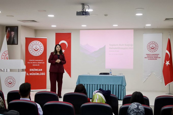 Hizmet İçi Eğitimlerimiz Devam Ediyor Çalışma Arkadaşlarımıza Yönelik Olarak Hizmet İçi Eğitimlerimizi Sürdürmeye Devam Ediyoruz.