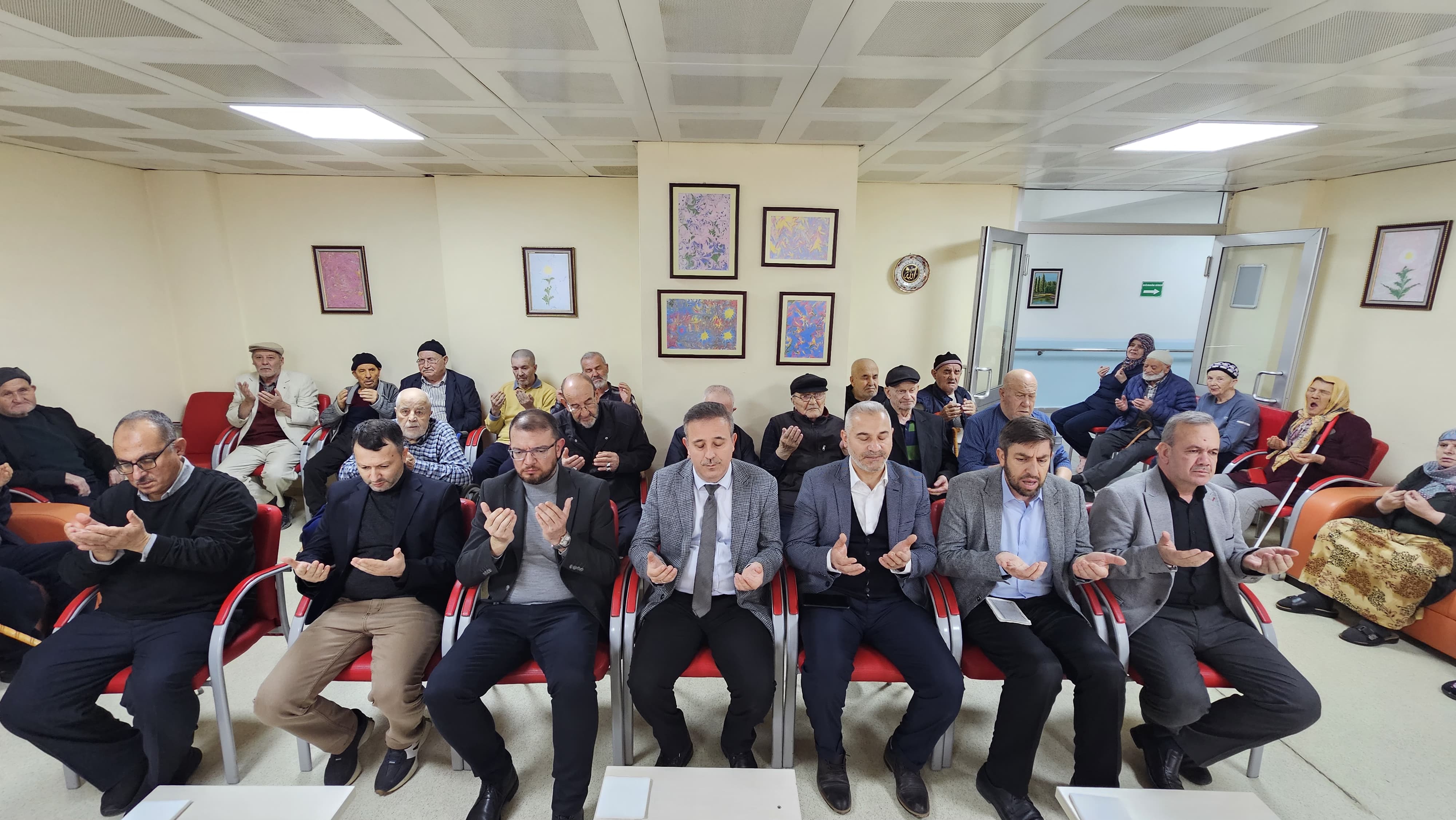 Huzurevinde Berat Kandili Programı Düzenlendi