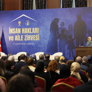 Bakanımız Mahinur Özdemir Göktaş "İnsan Hakları ve Aile Zirvesi"nde konuştu: - fotoğraf 3