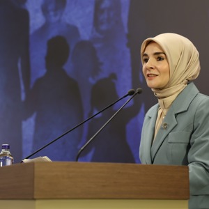 Bakanımız Mahinur Özdemir Göktaş "İnsan Hakları ve Aile Zirvesi"nde konuştu: - fotoğraf 5